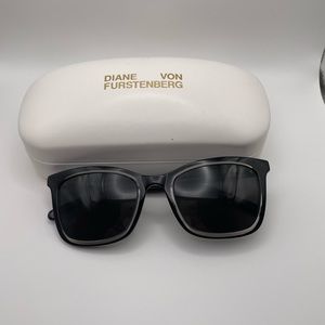 Diane Von Furstenberg Kathryn Sunglasses DVF682S
